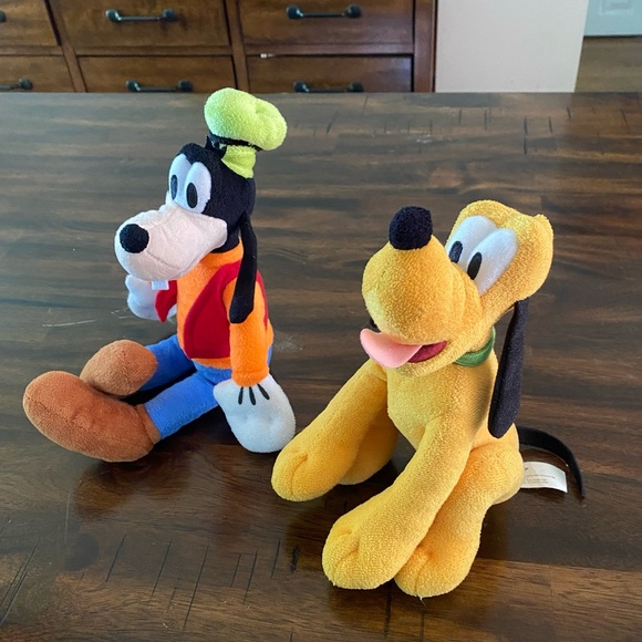 Disney Best Friends Goofy and Pluto Plush Set - Picture 3 of 6